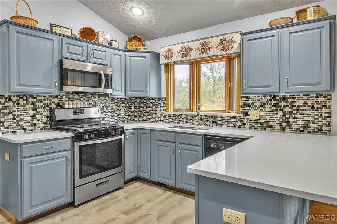 3911 Eagle Harbor Road, Albion, New York 14411, Albion, New York 14411, 3 Bedrooms Bedrooms, 7 Rooms Rooms,2 BathroomsBathrooms,Residential,For Sale,3911 Eagle Harbor Road, Albion, New York 14411,0,B1647524