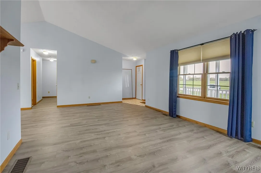 3911 Eagle Harbor Road, Albion, New York 14411, Albion, New York 14411, 3 Bedrooms Bedrooms, 7 Rooms Rooms,2 BathroomsBathrooms,Residential,For Sale,3911 Eagle Harbor Road, Albion, New York 14411,0,B1647524