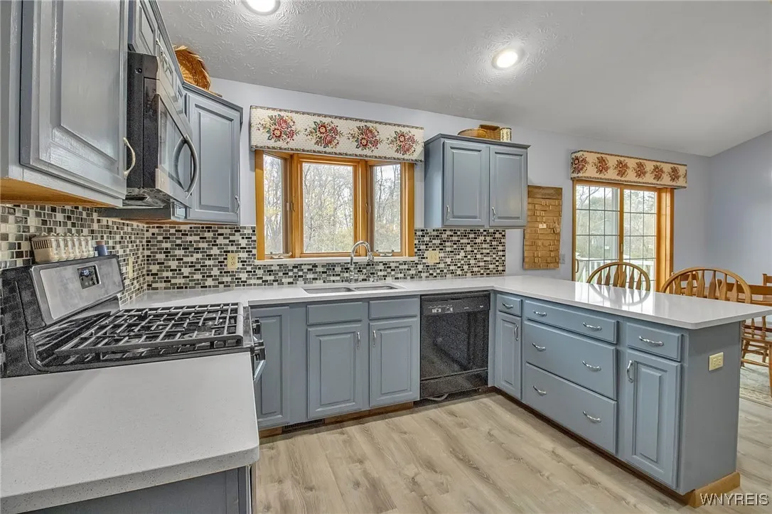 3911 Eagle Harbor Road, Albion, New York 14411, Albion, New York 14411, 3 Bedrooms Bedrooms, 7 Rooms Rooms,2 BathroomsBathrooms,Residential,For Sale,3911 Eagle Harbor Road, Albion, New York 14411,0,B1647524