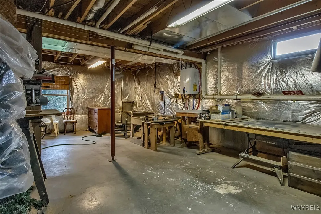 3911 Eagle Harbor Road, Albion, New York 14411, Albion, New York 14411, 3 Bedrooms Bedrooms, 7 Rooms Rooms,2 BathroomsBathrooms,Residential,For Sale,3911 Eagle Harbor Road, Albion, New York 14411,0,B1647524