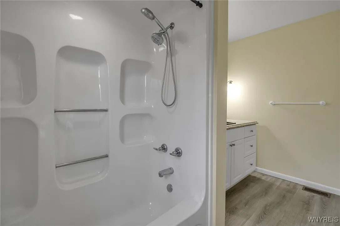 3911 Eagle Harbor Road, Albion, New York 14411, Albion, New York 14411, 3 Bedrooms Bedrooms, 7 Rooms Rooms,2 BathroomsBathrooms,Residential,For Sale,3911 Eagle Harbor Road, Albion, New York 14411,0,B1647524