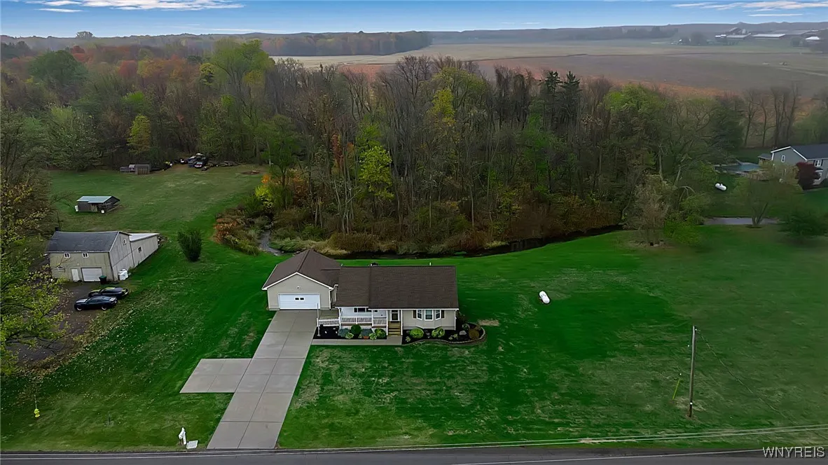 3911 Eagle Harbor Road, Albion, New York 14411, Albion, New York 14411, 3 Bedrooms Bedrooms, 7 Rooms Rooms,2 BathroomsBathrooms,Residential,For Sale,3911 Eagle Harbor Road, Albion, New York 14411,0,B1647524