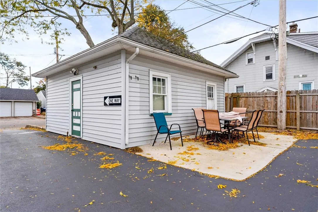 2729 Dewey Avenue, Greece, New York 14616, Greece, New York 14616, 5 Bedrooms Bedrooms, ,3 BathroomsBathrooms,Residential,For Sale,2729 Dewey Avenue, Greece, New York 14616,0,R1647518