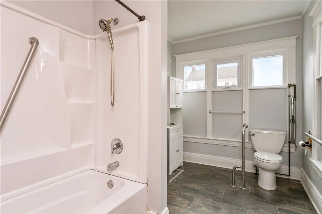 2729 Dewey Avenue, Greece, New York 14616, Greece, New York 14616, 5 Bedrooms Bedrooms, ,3 BathroomsBathrooms,Residential,For Sale,2729 Dewey Avenue, Greece, New York 14616,0,R1647518