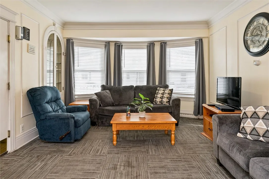 2729 Dewey Avenue, Greece, New York 14616, Greece, New York 14616, 5 Bedrooms Bedrooms, ,3 BathroomsBathrooms,Residential,For Sale,2729 Dewey Avenue, Greece, New York 14616,0,R1647518