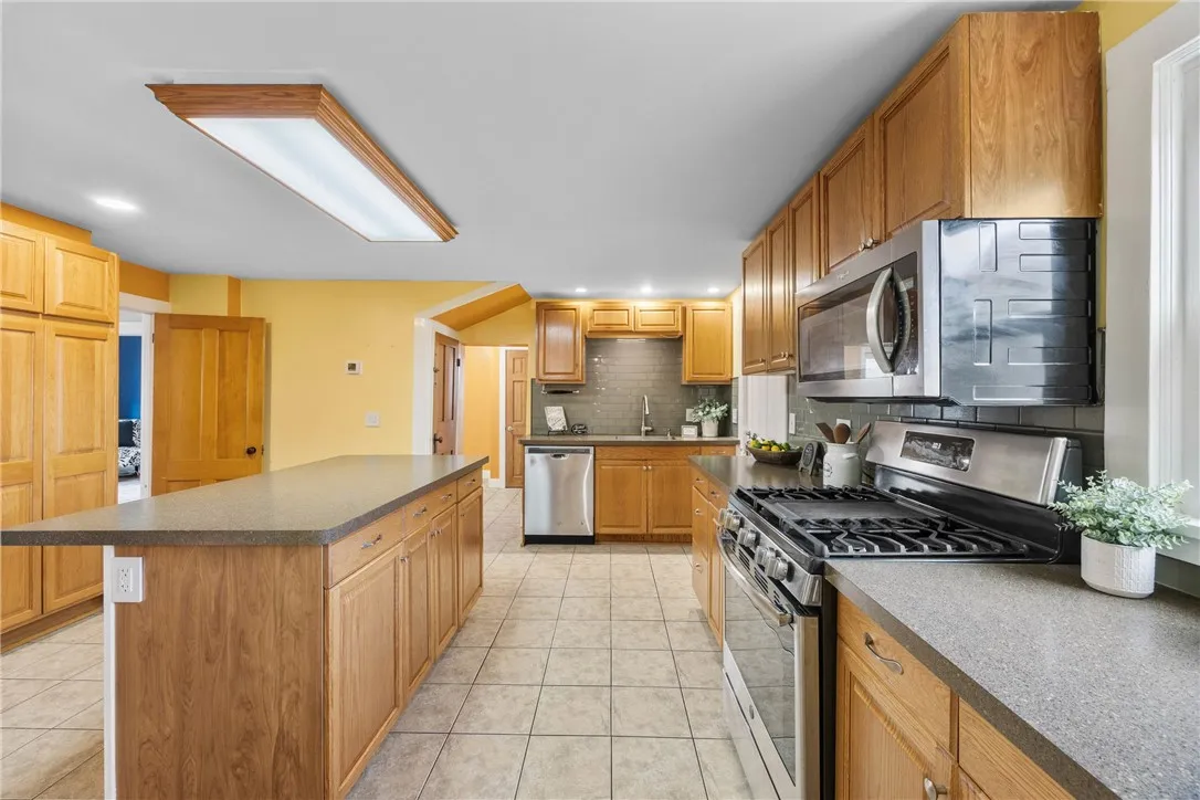 5750 East Henrietta Road, Rush, New York 14543, Rush, New York 14543, 3 Bedrooms Bedrooms, 10 Rooms Rooms,2 BathroomsBathrooms,Residential,For Sale,5750 East Henrietta Road, Rush, New York 14543,0,R1647325