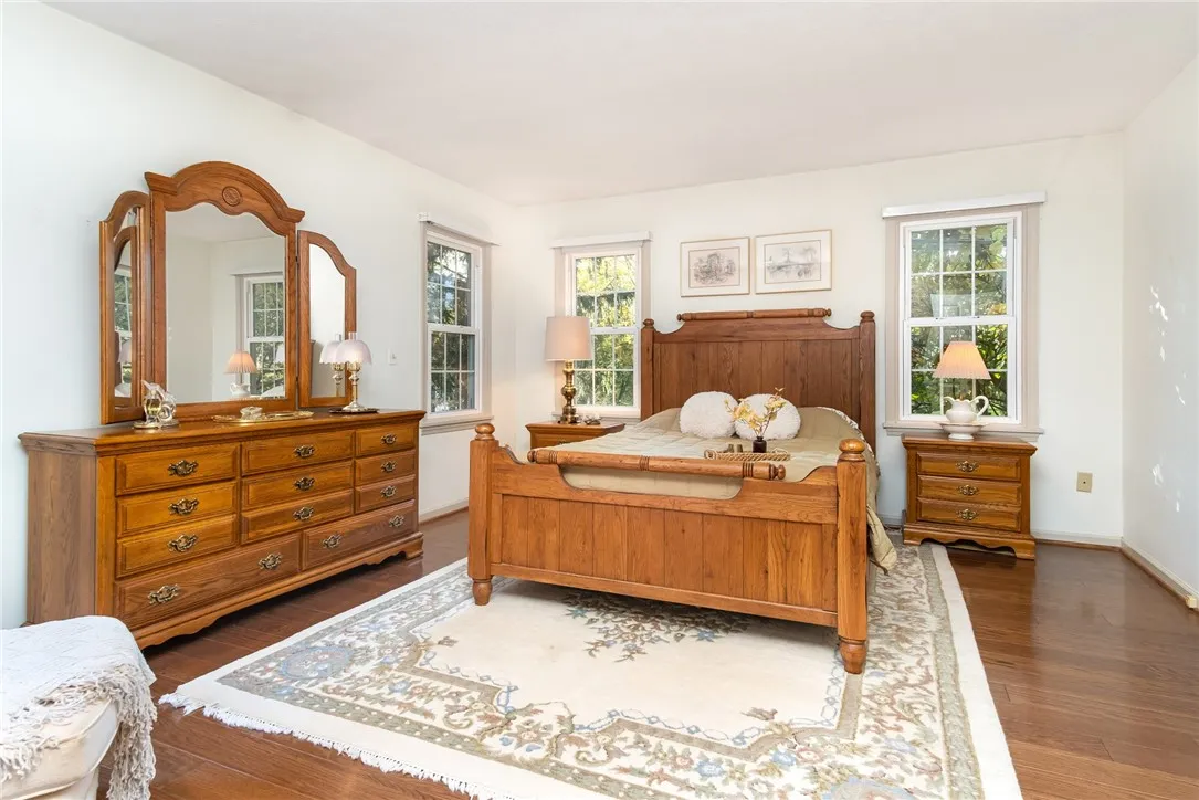 5 Park View Drive, Perinton, New York 14534, Perinton, New York 14534, 4 Bedrooms Bedrooms, 9 Rooms Rooms,2 BathroomsBathrooms,Residential,For Sale,5 Park View Drive, Perinton, New York 14534,0,R1647151