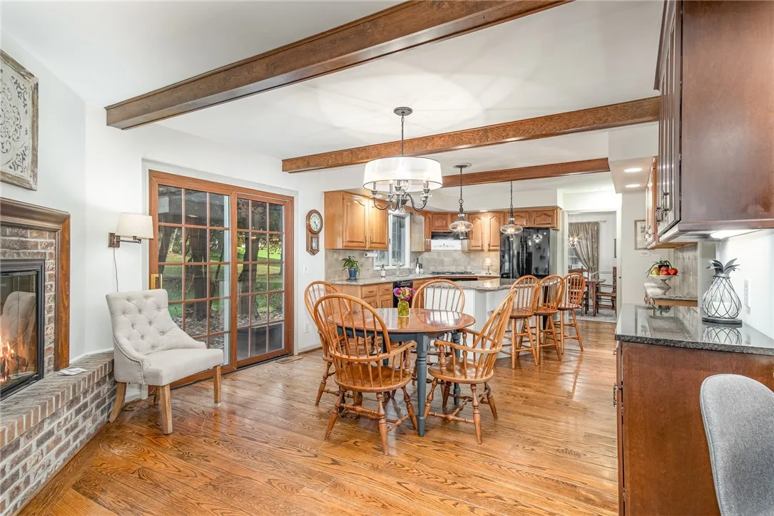 5 Park View Drive, Perinton, New York 14534, Perinton, New York 14534, 4 Bedrooms Bedrooms, 9 Rooms Rooms,2 BathroomsBathrooms,Residential,For Sale,5 Park View Drive, Perinton, New York 14534,0,R1647151