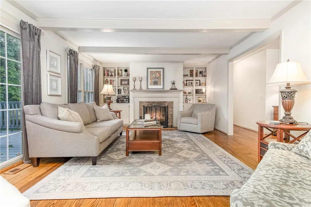 5 Park View Drive, Perinton, New York 14534, Perinton, New York 14534, 4 Bedrooms Bedrooms, 9 Rooms Rooms,2 BathroomsBathrooms,Residential,For Sale,5 Park View Drive, Perinton, New York 14534,0,R1647151