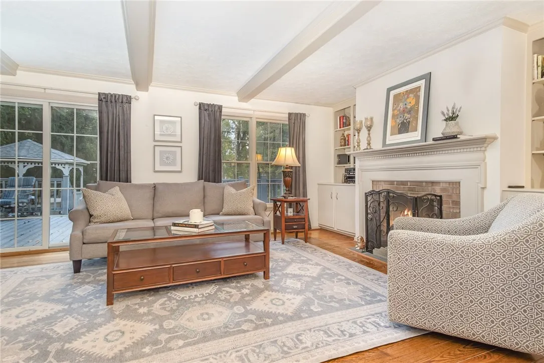 5 Park View Drive, Perinton, New York 14534, Perinton, New York 14534, 4 Bedrooms Bedrooms, 9 Rooms Rooms,2 BathroomsBathrooms,Residential,For Sale,5 Park View Drive, Perinton, New York 14534,0,R1647151