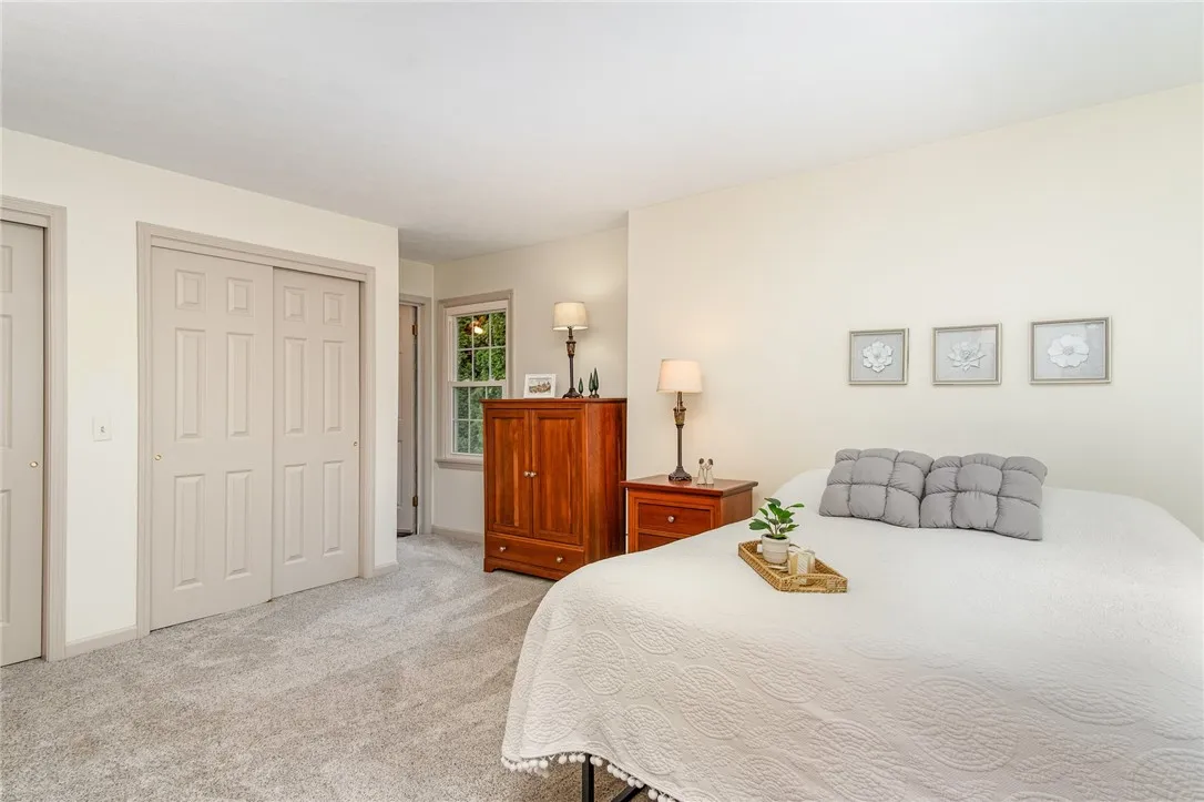 5 Park View Drive, Perinton, New York 14534, Perinton, New York 14534, 4 Bedrooms Bedrooms, 9 Rooms Rooms,2 BathroomsBathrooms,Residential,For Sale,5 Park View Drive, Perinton, New York 14534,0,R1647151