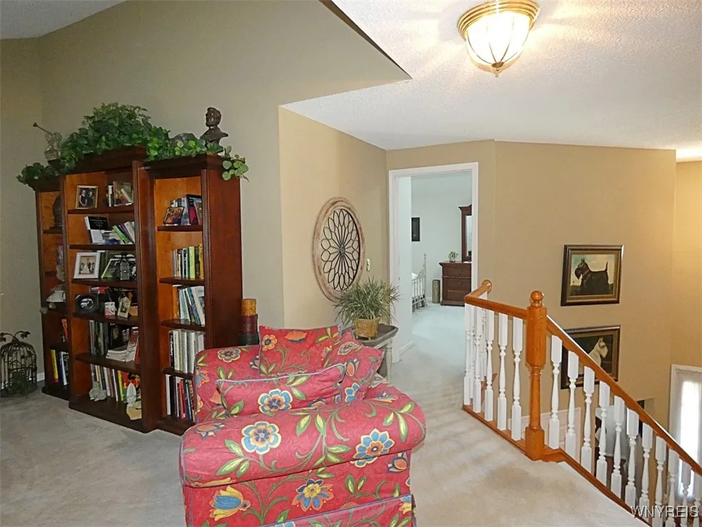 4283 Regents Park, Hamburg, New York 14075, Hamburg, New York 14075, 3 Bedrooms Bedrooms, 11 Rooms Rooms,2 BathroomsBathrooms,Residential,For Sale,4283 Regents Park, Hamburg, New York 14075,0,B1647551