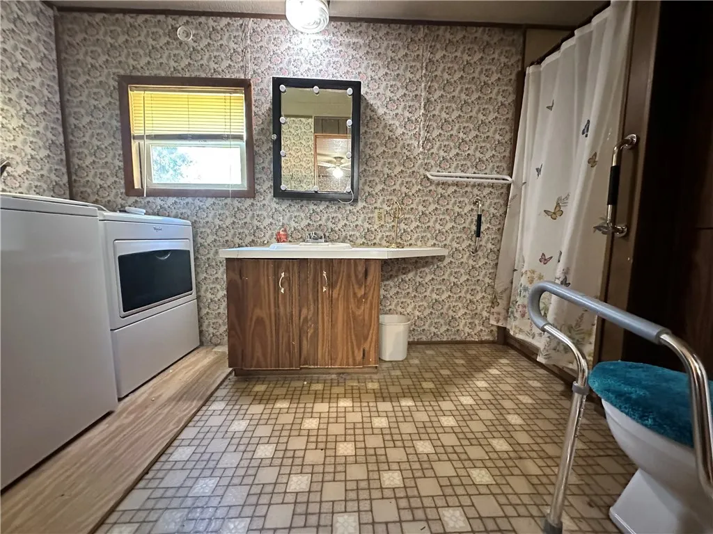 1701 Bronson Hill Road, Dix, New York 14891, Dix, New York 14891, 3 Bedrooms Bedrooms, 7 Rooms Rooms,2 BathroomsBathrooms,Residential,For Sale,1701 Bronson Hill Road, Dix, New York 14891,0,R1646355