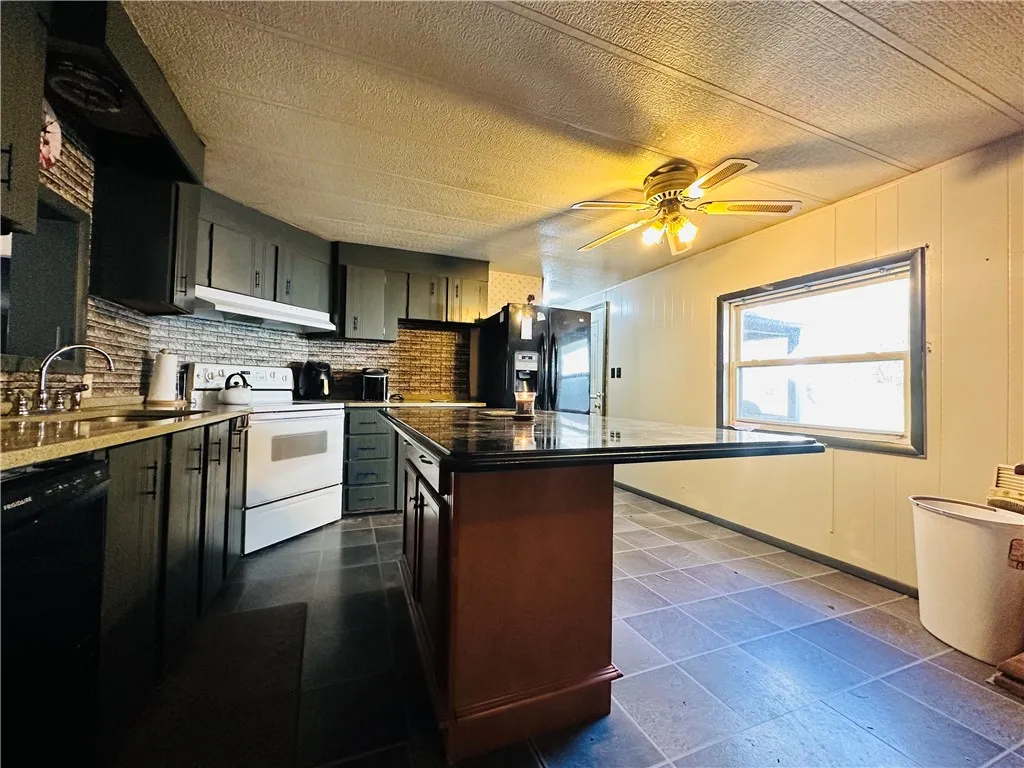 1701 Bronson Hill Road, Dix, New York 14891, Dix, New York 14891, 3 Bedrooms Bedrooms, 7 Rooms Rooms,2 BathroomsBathrooms,Residential,For Sale,1701 Bronson Hill Road, Dix, New York 14891,0,R1646355