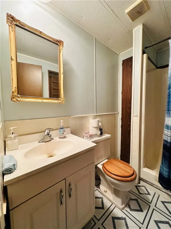 1701 Bronson Hill Road, Dix, New York 14891, Dix, New York 14891, 3 Bedrooms Bedrooms, 7 Rooms Rooms,2 BathroomsBathrooms,Residential,For Sale,1701 Bronson Hill Road, Dix, New York 14891,0,R1646355