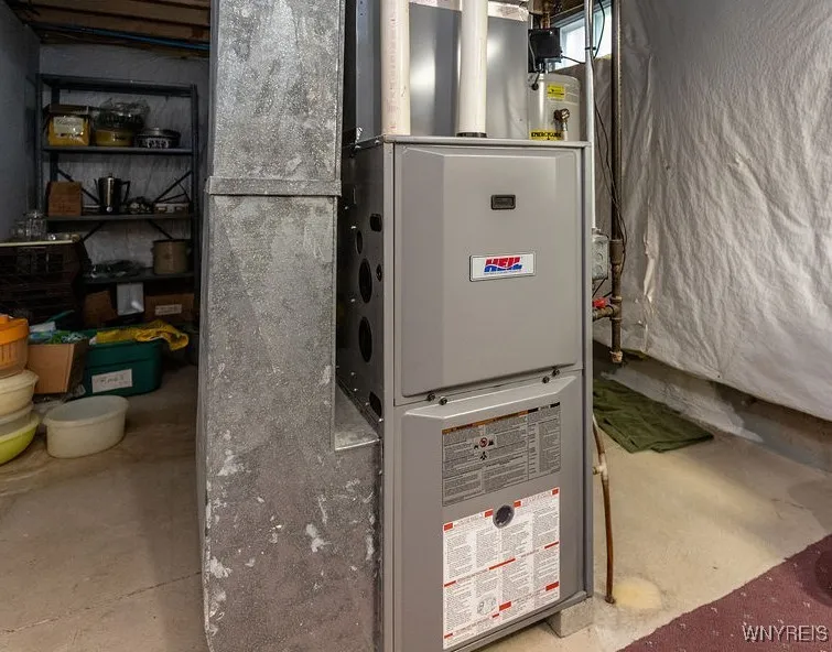 450 University Avenue, Tonawanda, New York 14223, Tonawanda, New York 14223, 2 Bedrooms Bedrooms, 5 Rooms Rooms,1 BathroomBathrooms,Residential,For Sale,450 University Avenue, Tonawanda, New York 14223,0,B1647395