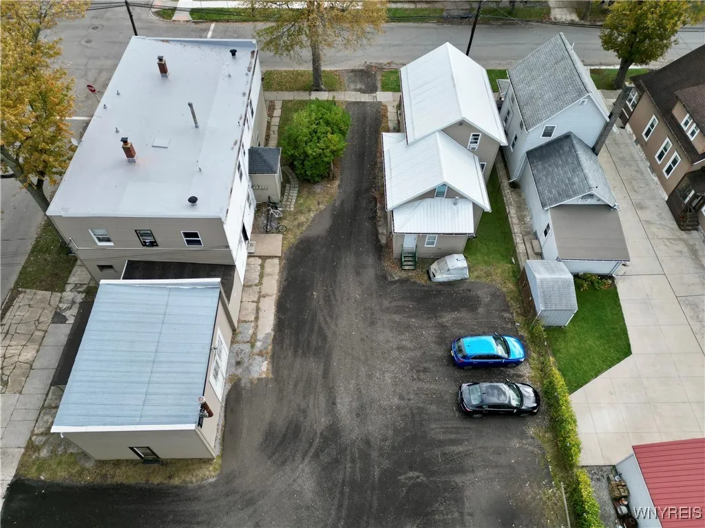 352 Fletcher Street, Tonawanda, New York 14150, Tonawanda, New York 14150, 7 Bedrooms Bedrooms, ,Multi Family,For Sale,352 Fletcher Street, Tonawanda, New York 14150,0,B1647586