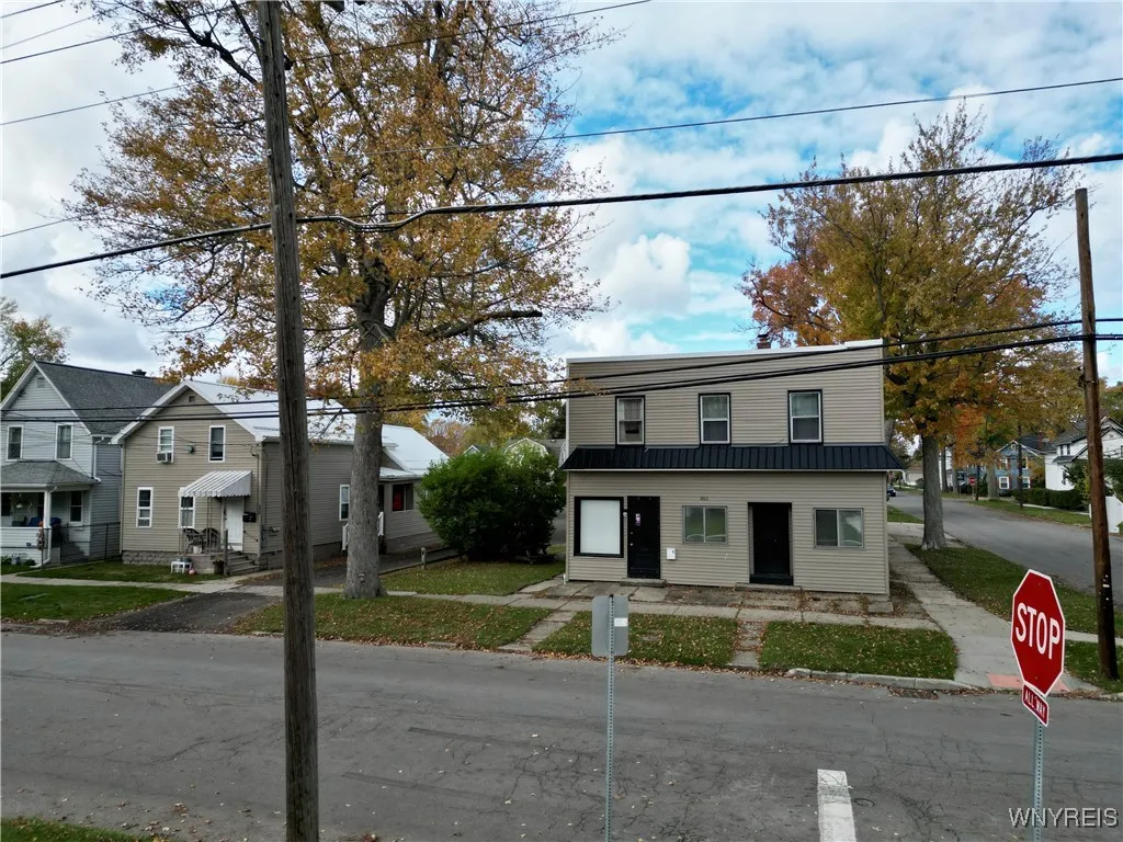 352 Fletcher Street, Tonawanda, New York 14150, Tonawanda, New York 14150, 7 Bedrooms Bedrooms, ,Multi Family,For Sale,352 Fletcher Street, Tonawanda, New York 14150,0,B1647586