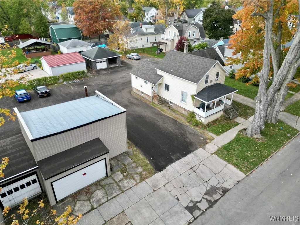 352 Fletcher Street, Tonawanda, New York 14150, Tonawanda, New York 14150, 7 Bedrooms Bedrooms, ,Multi Family,For Sale,352 Fletcher Street, Tonawanda, New York 14150,0,B1647586