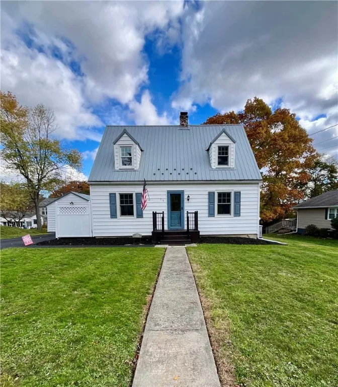 518 Larchmont Road, Elmira, New York 14905, Elmira, New York 14905, 2 Bedrooms Bedrooms, 6 Rooms Rooms,1 BathroomBathrooms,Residential,For Sale,518 Larchmont Road, Elmira, New York 14905,0,R1647580