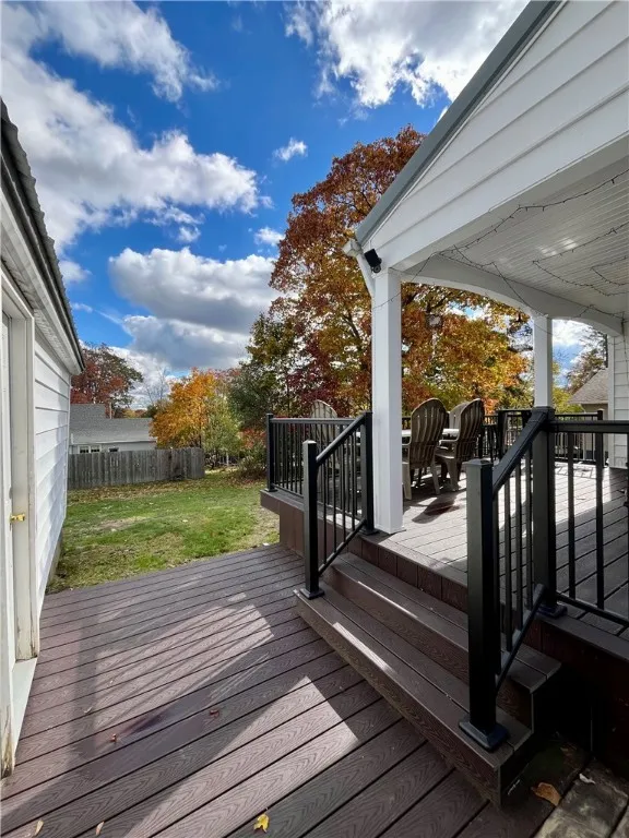 518 Larchmont Road, Elmira, New York 14905, Elmira, New York 14905, 2 Bedrooms Bedrooms, 6 Rooms Rooms,1 BathroomBathrooms,Residential,For Sale,518 Larchmont Road, Elmira, New York 14905,0,R1647580