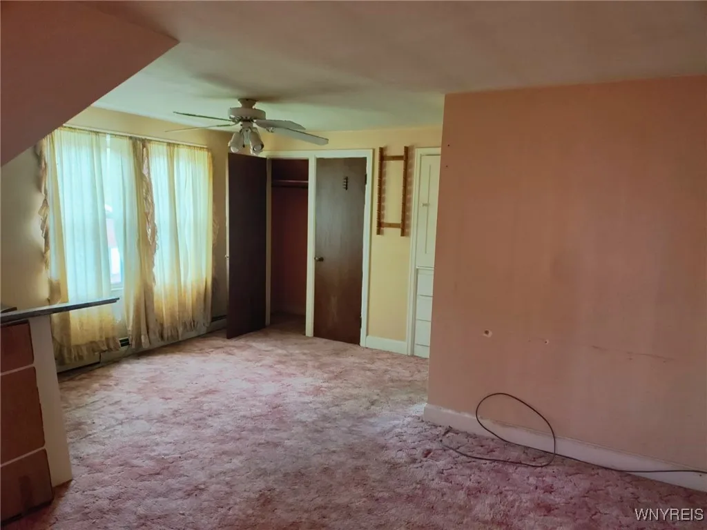 4096 Beach Ridge Road, Pendleton, New York 14120, Pendleton, New York 14120, 3 Bedrooms Bedrooms, 6 Rooms Rooms,1 BathroomBathrooms,Residential,For Sale,4096 Beach Ridge Road, Pendleton, New York 14120,0,B1647437