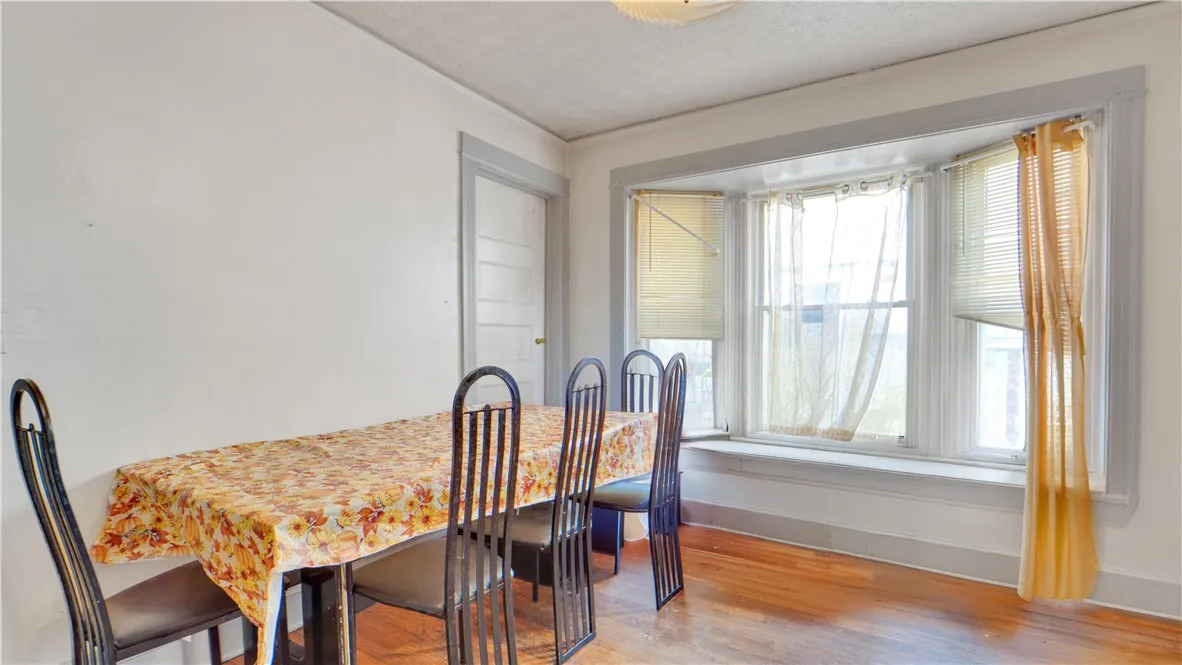 45 Newcomb Street, Rochester, New York 14609, Rochester, New York 14609, 3 Bedrooms Bedrooms, 6 Rooms Rooms,1 BathroomBathrooms,Residential,For Sale,45 Newcomb Street, Rochester, New York 14609,0,R1645486