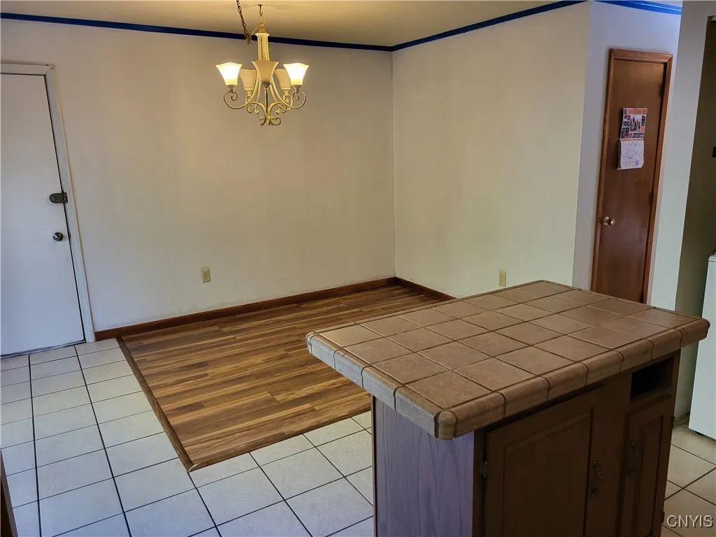 713 Hawley Avenue, Syracuse, New York 13203, Syracuse, New York 13203, 3 Bedrooms Bedrooms, 6 Rooms Rooms,1 BathroomBathrooms,Residential,For Sale,713 Hawley Avenue, Syracuse, New York 13203,0,S1647177