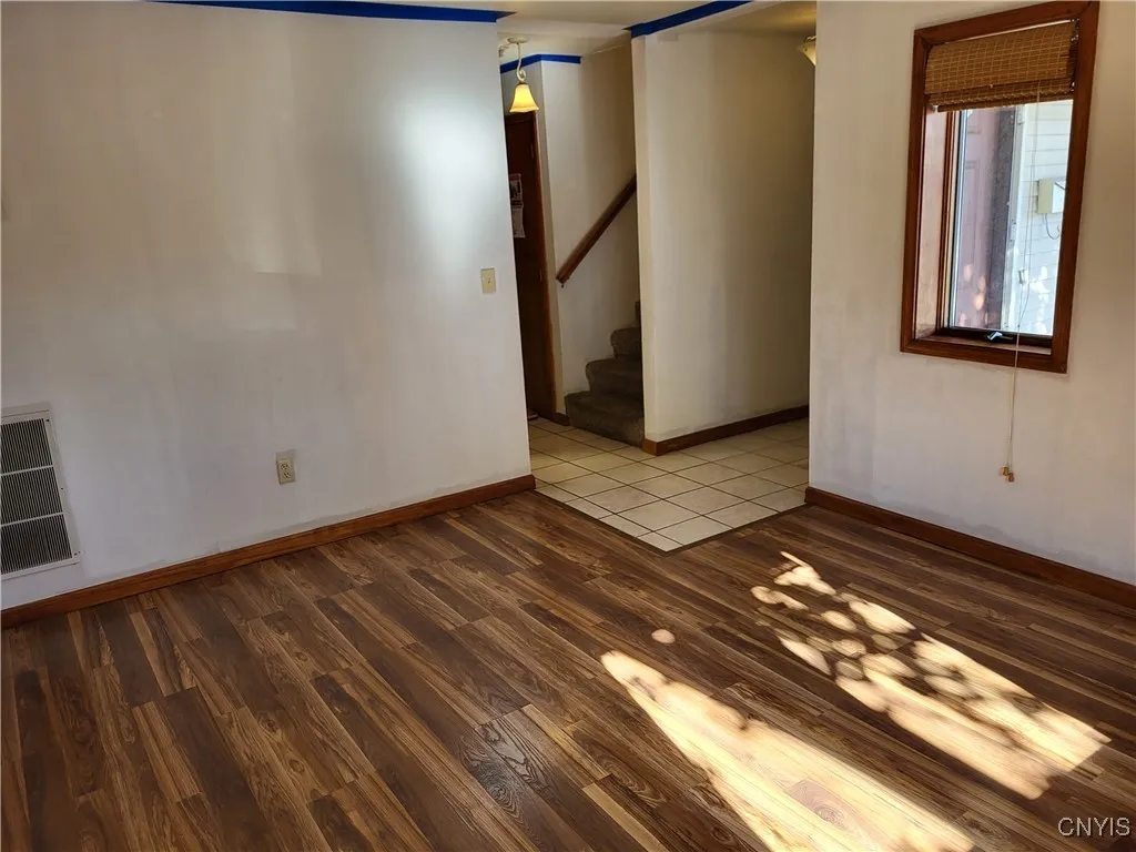 713 Hawley Avenue, Syracuse, New York 13203, Syracuse, New York 13203, 3 Bedrooms Bedrooms, 6 Rooms Rooms,1 BathroomBathrooms,Residential,For Sale,713 Hawley Avenue, Syracuse, New York 13203,0,S1647177