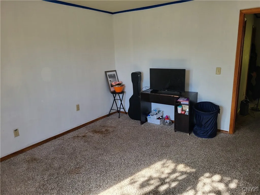 713 Hawley Avenue, Syracuse, New York 13203, Syracuse, New York 13203, 3 Bedrooms Bedrooms, 6 Rooms Rooms,1 BathroomBathrooms,Residential,For Sale,713 Hawley Avenue, Syracuse, New York 13203,0,S1647177