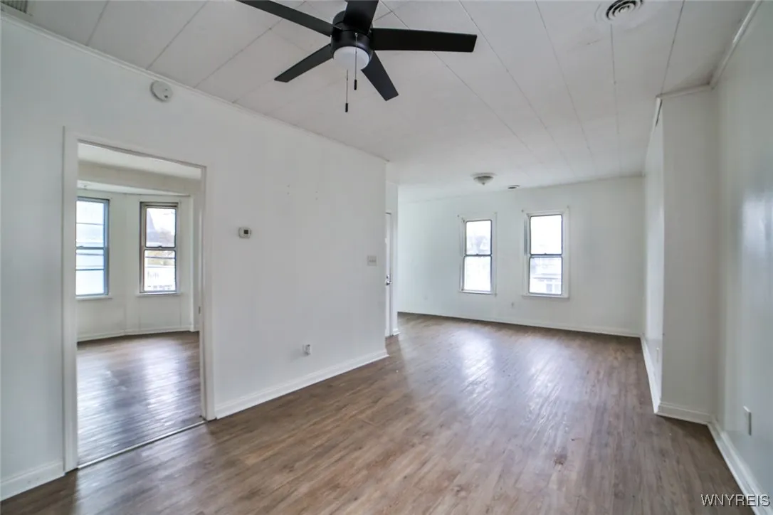 42 Buffum Street Upper, Buffalo, New York 14210, Buffalo, New York 14210, 3 Bedrooms Bedrooms, 5 Rooms Rooms,1 BathroomBathrooms,Residential Lease,Closed,42 Buffum Street Upper, Buffalo, New York 14210,0,B1644708