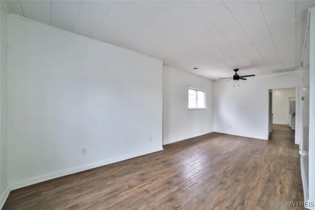 42 Buffum Street Upper, Buffalo, New York 14210, Buffalo, New York 14210, 3 Bedrooms Bedrooms, 5 Rooms Rooms,1 BathroomBathrooms,Residential Lease,Closed,42 Buffum Street Upper, Buffalo, New York 14210,0,B1644708