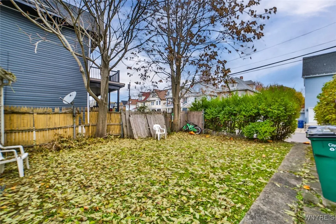 42 Buffum Street Upper, Buffalo, New York 14210, Buffalo, New York 14210, 3 Bedrooms Bedrooms, 5 Rooms Rooms,1 BathroomBathrooms,Residential Lease,Closed,42 Buffum Street Upper, Buffalo, New York 14210,0,B1644708