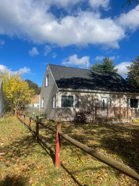 126 Colin Street, Greece, New York 14615, Greece, New York 14615, 3 Bedrooms Bedrooms, 8 Rooms Rooms,1 BathroomBathrooms,Residential Lease,For Rent,126 Colin Street, Greece, New York 14615,0,R1647341