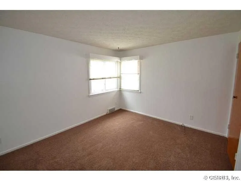 126 Colin Street, Greece, New York 14615, Greece, New York 14615, 3 Bedrooms Bedrooms, 8 Rooms Rooms,1 BathroomBathrooms,Residential Lease,For Rent,126 Colin Street, Greece, New York 14615,0,R1647341