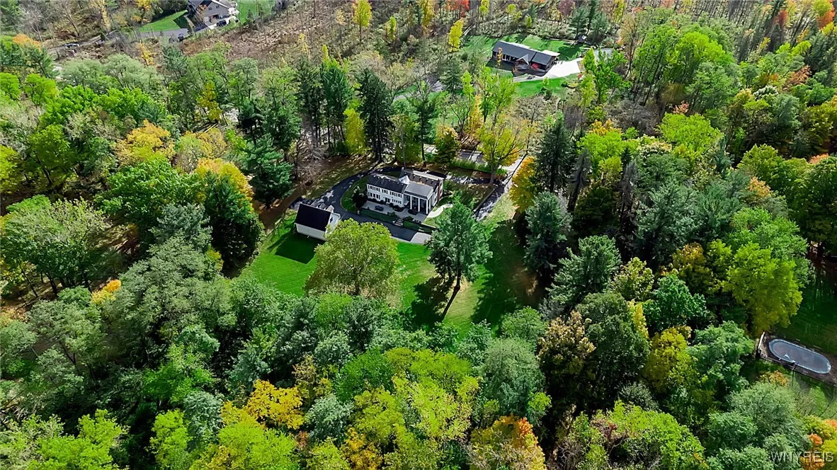 5618 Armor Duells Road, Orchard Park, New York 141, Orchard Park, New York 14127, 5 Bedrooms Bedrooms, 15 Rooms Rooms,3 BathroomsBathrooms,Residential,Closed,5618 Armor Duells Road, Orchard Park, New York 141,0,B1647153