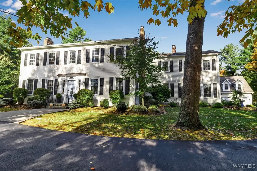 5618 Armor Duells Road, Orchard Park, New York 141, Orchard Park, New York 14127, 5 Bedrooms Bedrooms, 15 Rooms Rooms,3 BathroomsBathrooms,Residential,For Sale,5618 Armor Duells Road, Orchard Park, New York 141,0,B1647153
