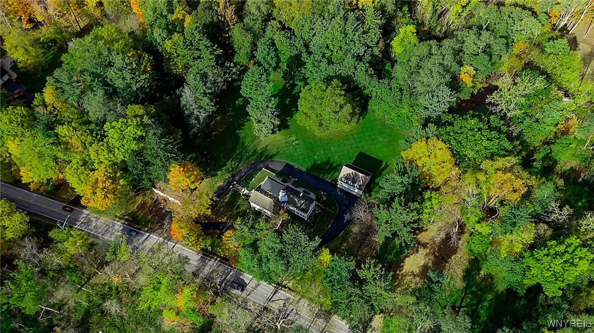 5618 Armor Duells Road, Orchard Park, New York 141, Orchard Park, New York 14127, 5 Bedrooms Bedrooms, 15 Rooms Rooms,3 BathroomsBathrooms,Residential,Closed,5618 Armor Duells Road, Orchard Park, New York 141,0,B1647153