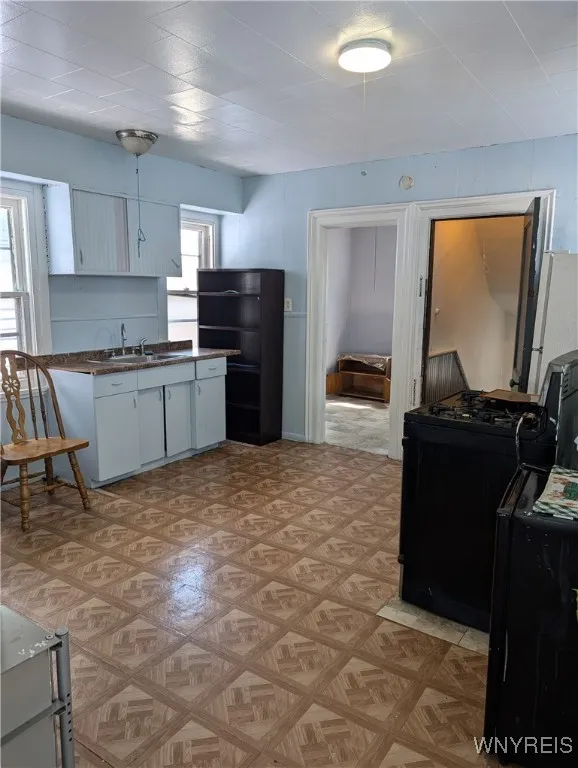 249 Auburn Avenue, Buffalo, New York 14213, Buffalo, New York 14213, 6 Bedrooms Bedrooms, ,2 BathroomsBathrooms,Residential,For Sale,249 Auburn Avenue, Buffalo, New York 14213,0,B1647488