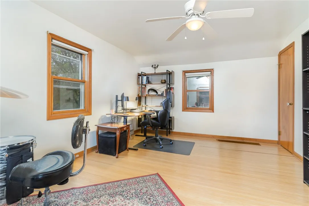 90 Durand Drive, Irondequoit, New York 14622, Irondequoit, New York 14622, 3 Bedrooms Bedrooms, 8 Rooms Rooms,2 BathroomsBathrooms,Residential,For Sale,90 Durand Drive, Irondequoit, New York 14622,0,R1647378