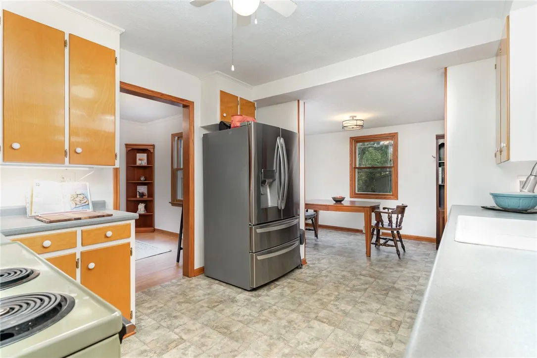 90 Durand Drive, Irondequoit, New York 14622, Irondequoit, New York 14622, 3 Bedrooms Bedrooms, 8 Rooms Rooms,2 BathroomsBathrooms,Residential,For Sale,90 Durand Drive, Irondequoit, New York 14622,0,R1647378