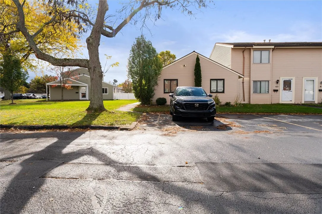 61 Windsorshire Drive, Ogden, New York 14624, Ogden, New York 14624, 3 Bedrooms Bedrooms, 5 Rooms Rooms,2 BathroomsBathrooms,Residential,For Sale,61 Windsorshire Drive, Ogden, New York 14624,0,R1647501