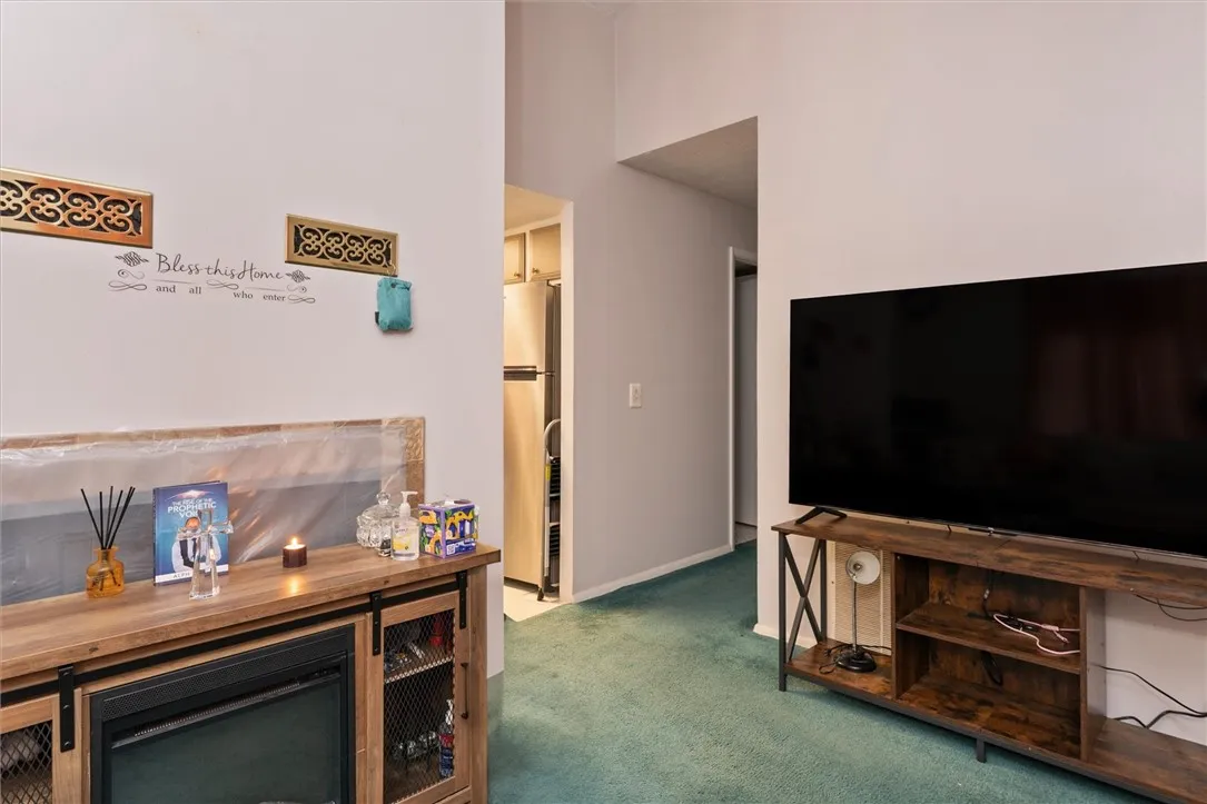 61 Windsorshire Drive, Ogden, New York 14624, Ogden, New York 14624, 3 Bedrooms Bedrooms, 5 Rooms Rooms,2 BathroomsBathrooms,Residential,For Sale,61 Windsorshire Drive, Ogden, New York 14624,0,R1647501