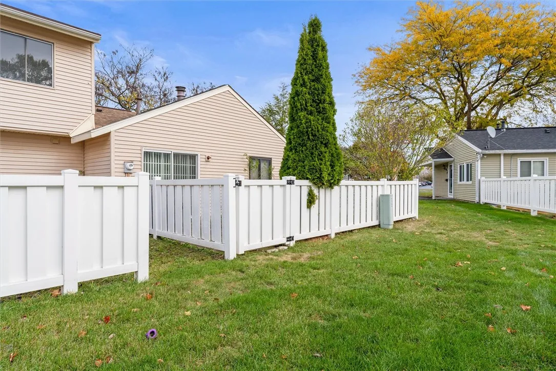 61 Windsorshire Drive, Ogden, New York 14624, Ogden, New York 14624, 3 Bedrooms Bedrooms, 5 Rooms Rooms,2 BathroomsBathrooms,Residential,For Sale,61 Windsorshire Drive, Ogden, New York 14624,0,R1647501
