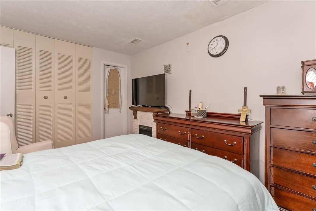 61 Windsorshire Drive, Ogden, New York 14624, Ogden, New York 14624, 3 Bedrooms Bedrooms, 5 Rooms Rooms,2 BathroomsBathrooms,Residential,For Sale,61 Windsorshire Drive, Ogden, New York 14624,0,R1647501