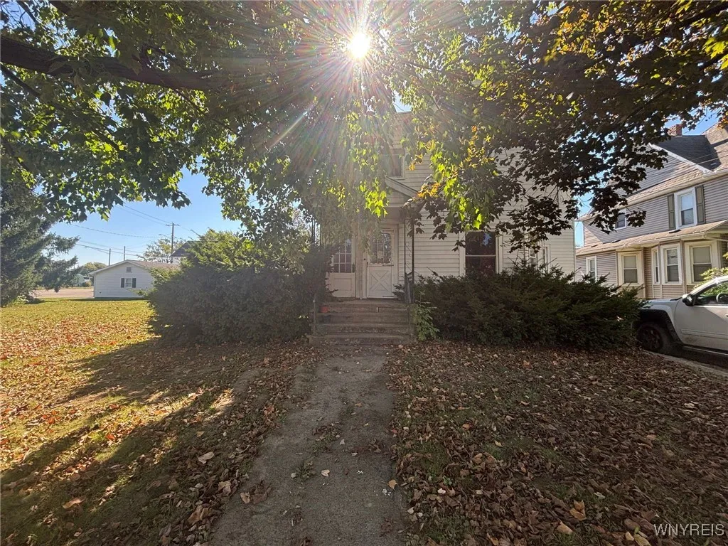 1005 Pennsylvania Avenue, Southport, New York 1490, Southport, New York 14904, 4 Bedrooms Bedrooms, ,2 BathroomsBathrooms,Residential,For Sale,1005 Pennsylvania Avenue, Southport, New York 1490,0,B1646690