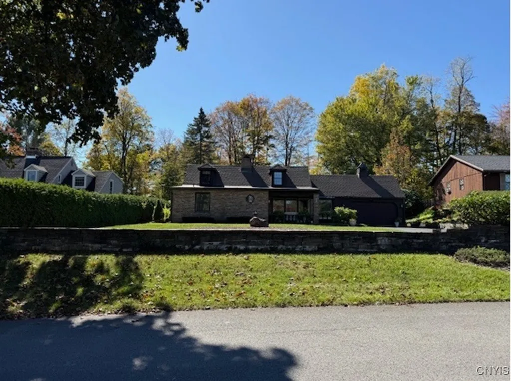 107 Sedgewick Park, New Hartford, New York 13413, New Hartford, New York 13413, 3 Bedrooms Bedrooms, 8 Rooms Rooms,2 BathroomsBathrooms,Residential,For Sale,107 Sedgewick Park, New Hartford, New York 13413,0,S1647621
