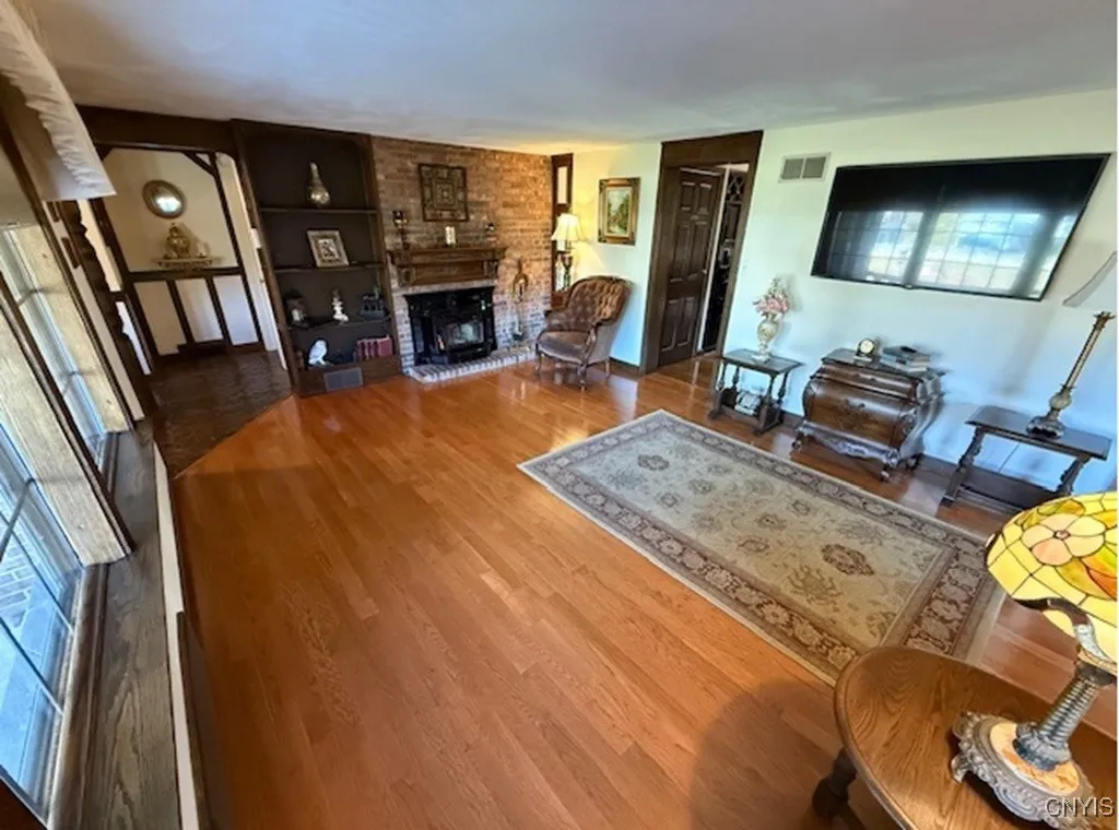 107 Sedgewick Park, New Hartford, New York 13413, New Hartford, New York 13413, 3 Bedrooms Bedrooms, 8 Rooms Rooms,2 BathroomsBathrooms,Residential,For Sale,107 Sedgewick Park, New Hartford, New York 13413,0,S1647621