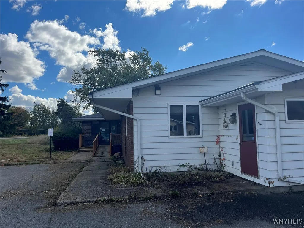 3916 Long Bridge, Albion, New York 14411, Albion, New York 14411, ,Commercial Sale,For Sale,3916 Long Bridge, Albion, New York 14411,0,B1647624