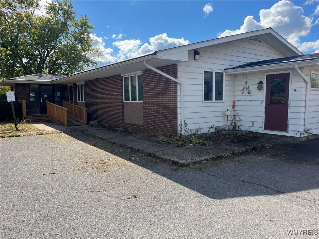3916 Long Bridge, Albion, New York 14411, Albion, New York 14411, ,Commercial Sale,For Sale,3916 Long Bridge, Albion, New York 14411,0,B1647624